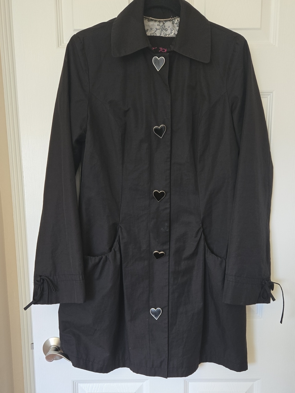 Betsey Johnson Women’s Black Midi Collared Rain Coat Black Heart Buttons Size M